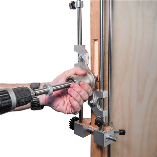 AR-LM2-hero-action-1-2000px_2