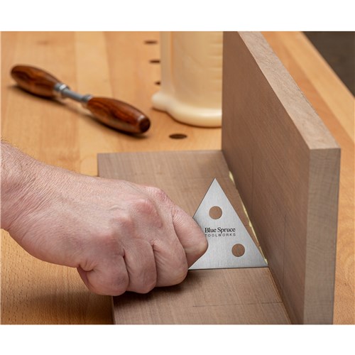 BLU-CRDSCRP-TRI3_02B_2