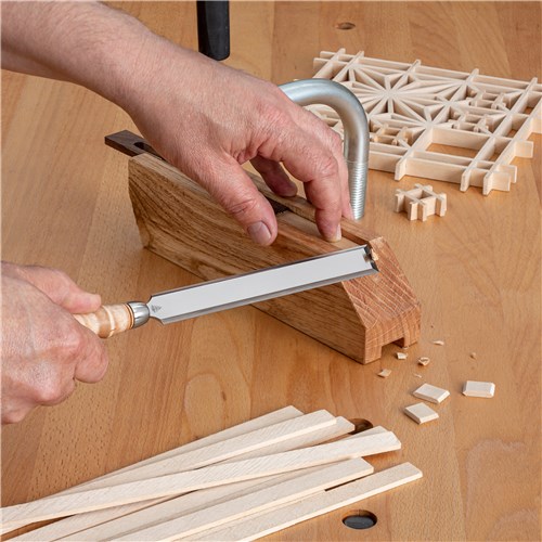 BLU-PRC034STSS_02B-action_2