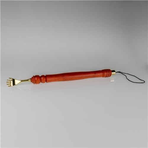 CT-BS-G-back-scratcher-finished-project-1