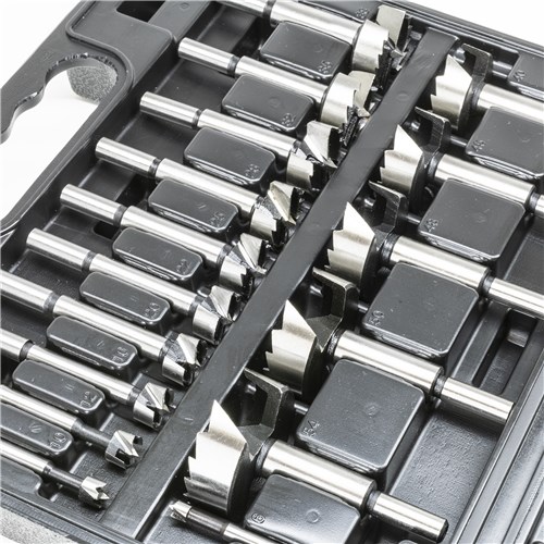 CT-STB16PCE-M-03-in-box-close-up