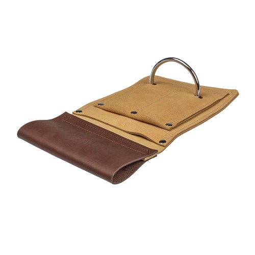 EN-HCH-SUEDE-04-white-BG