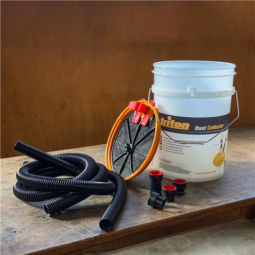 TRI-DCA300-Dust-Collector-Bucket-lifestyle-01_2